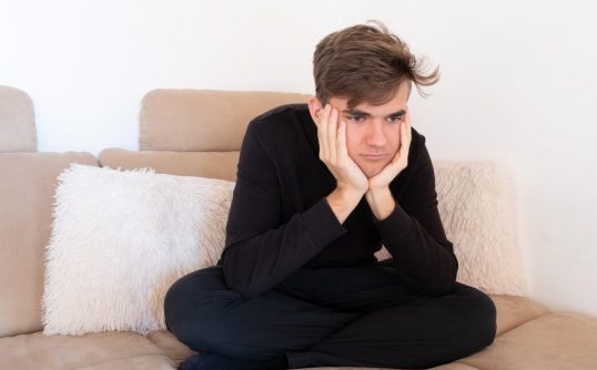 teenager-7010908_1280